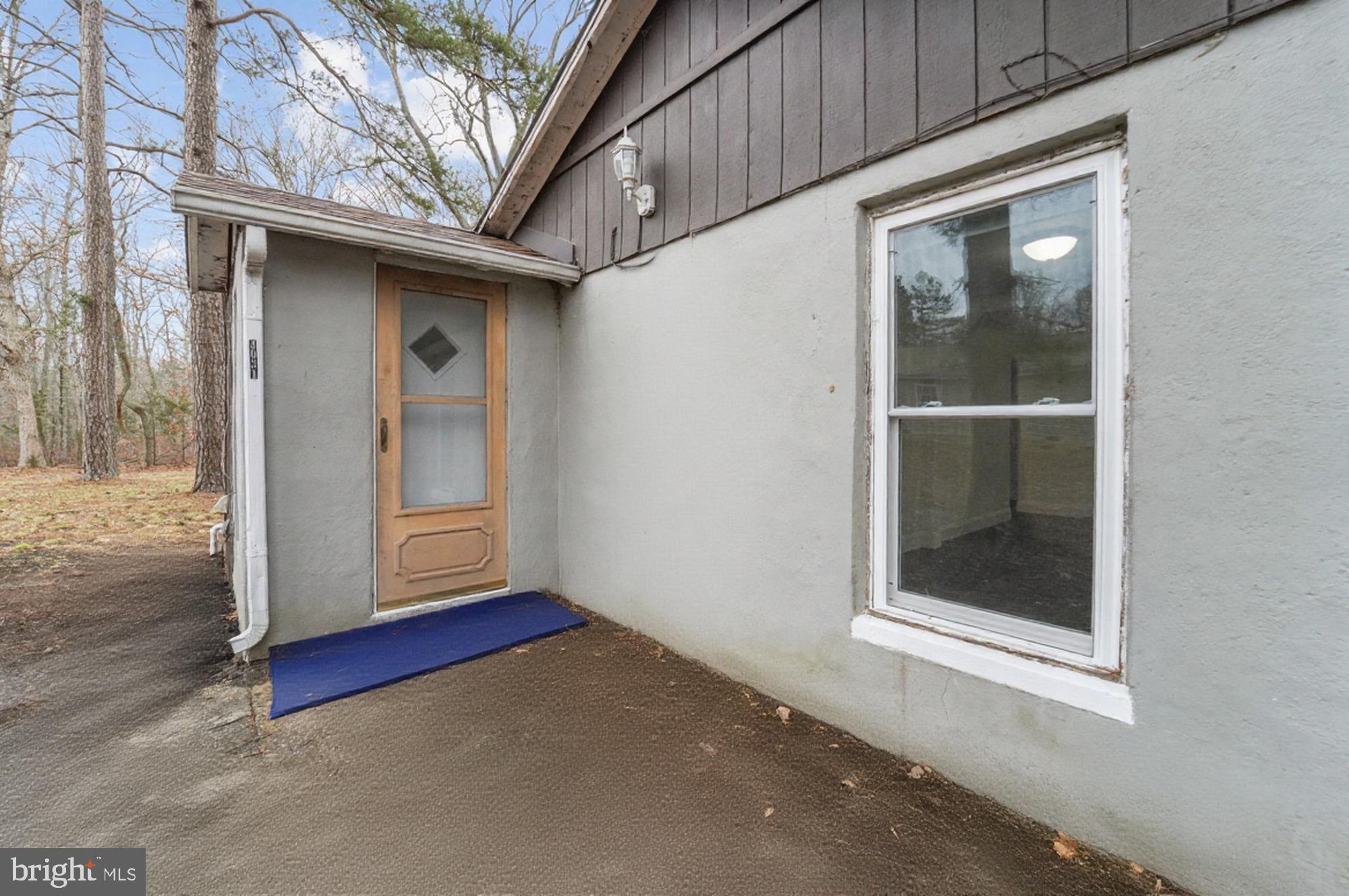 4031 IVINS AVENUE