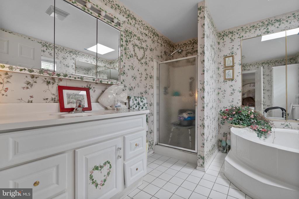 277 GREENBRIAR COURT