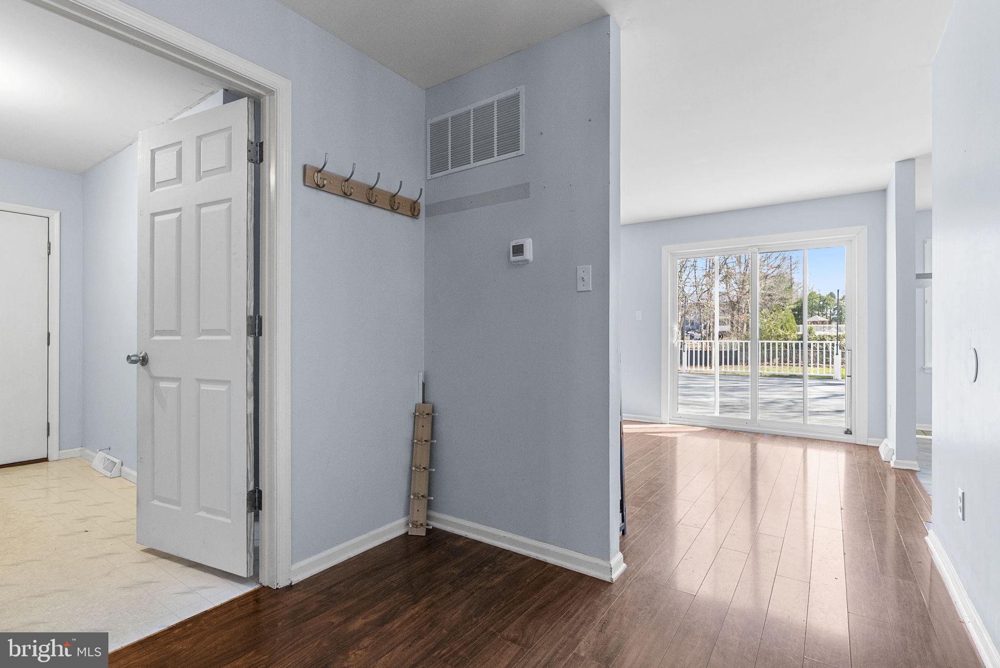 218 CRESTVIEW AVENUE