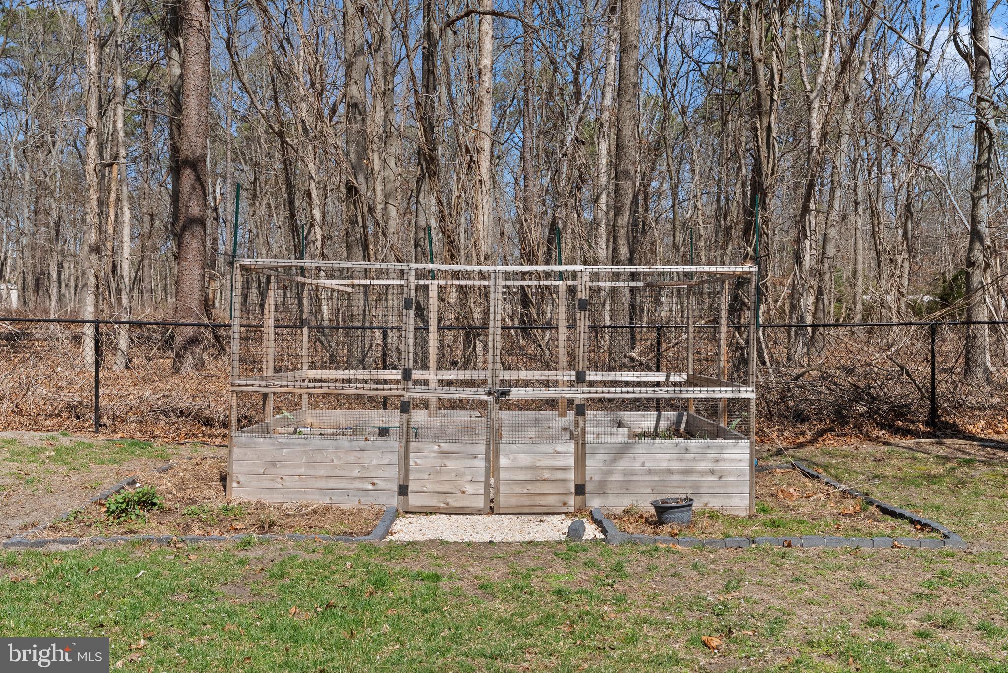 218 CRESTVIEW AVENUE