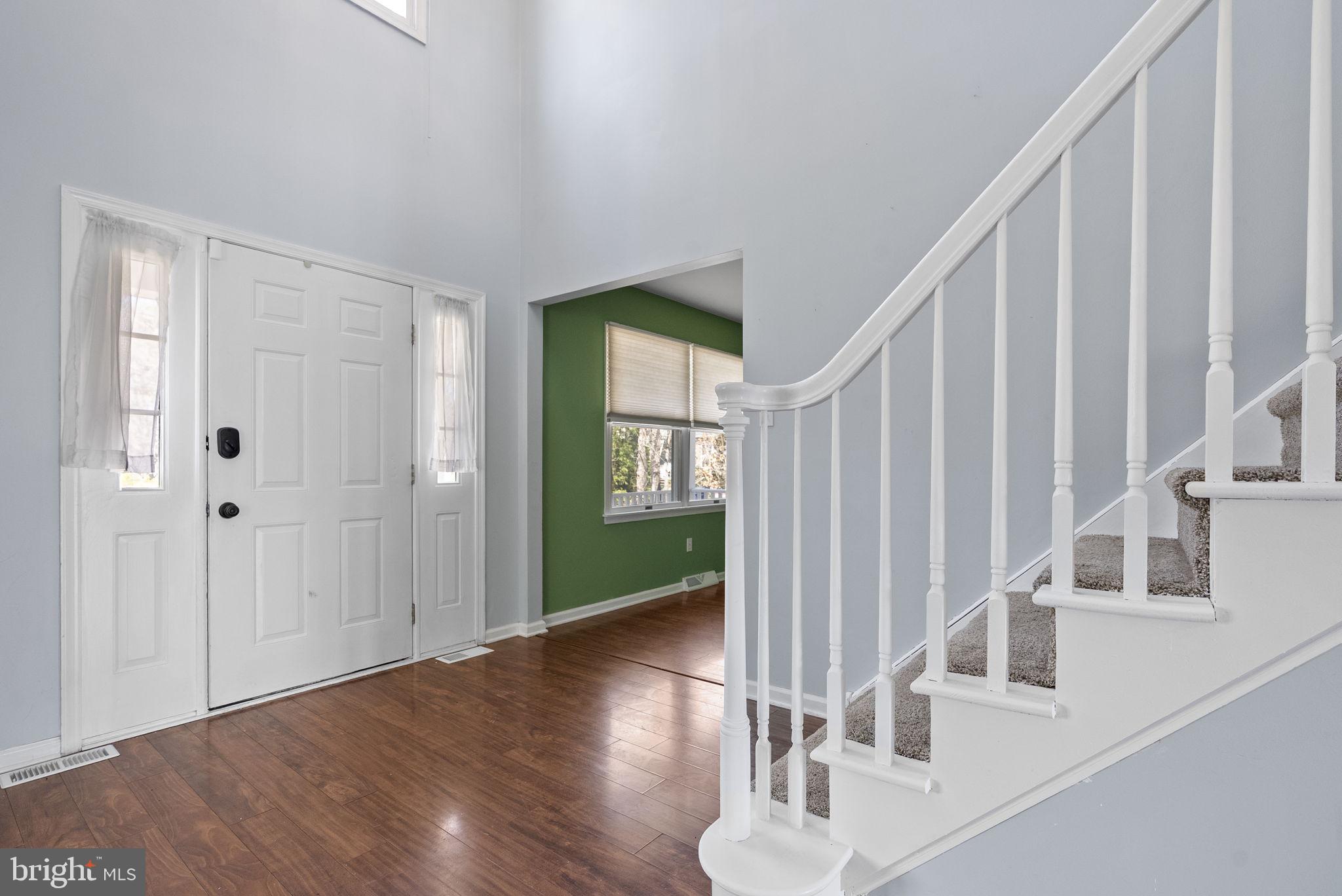 218 CRESTVIEW AVENUE