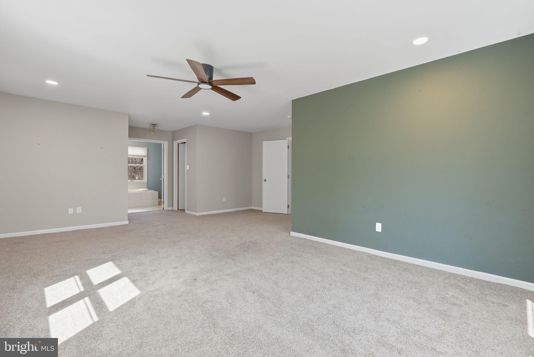 218 CRESTVIEW AVENUE