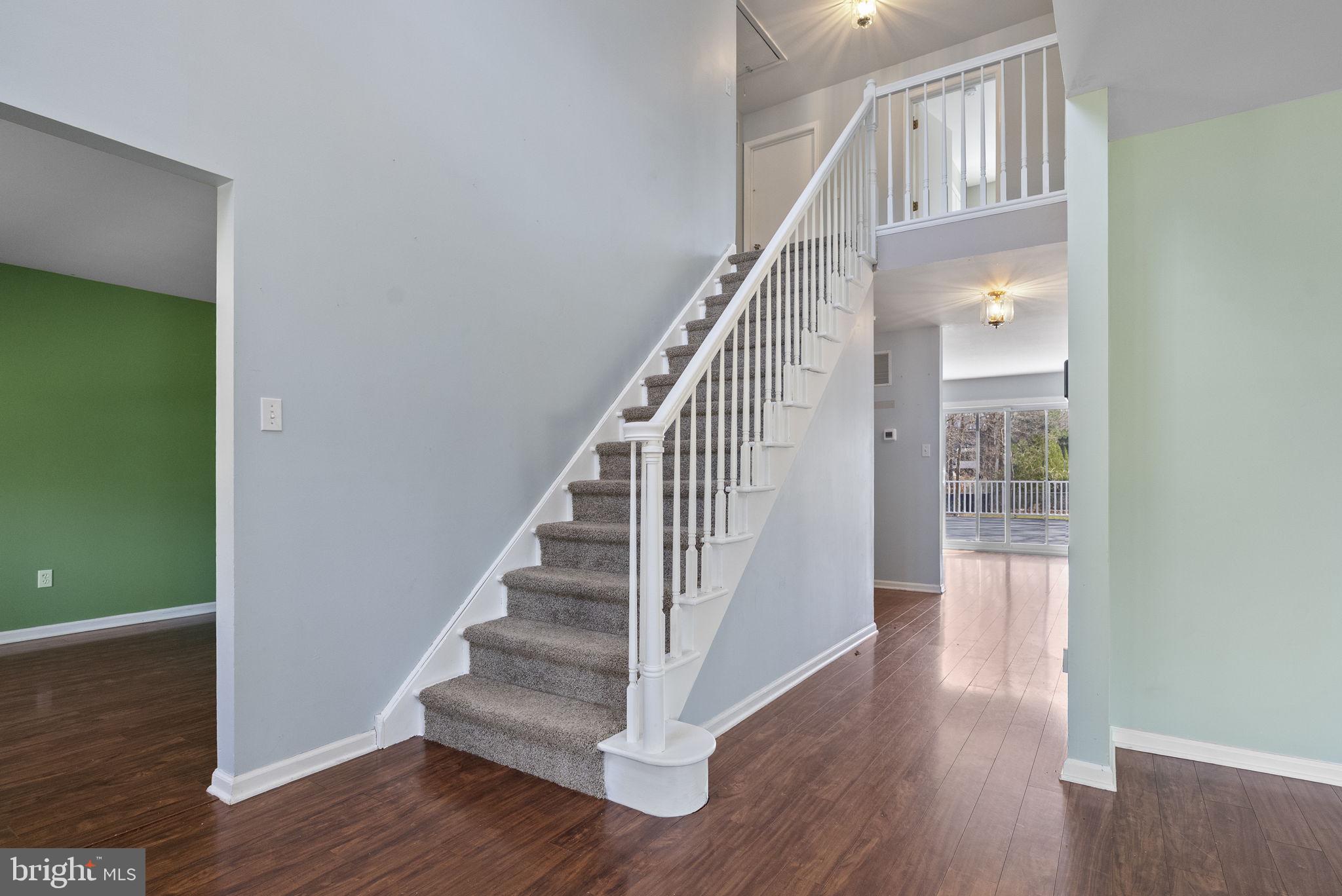 218 CRESTVIEW AVENUE