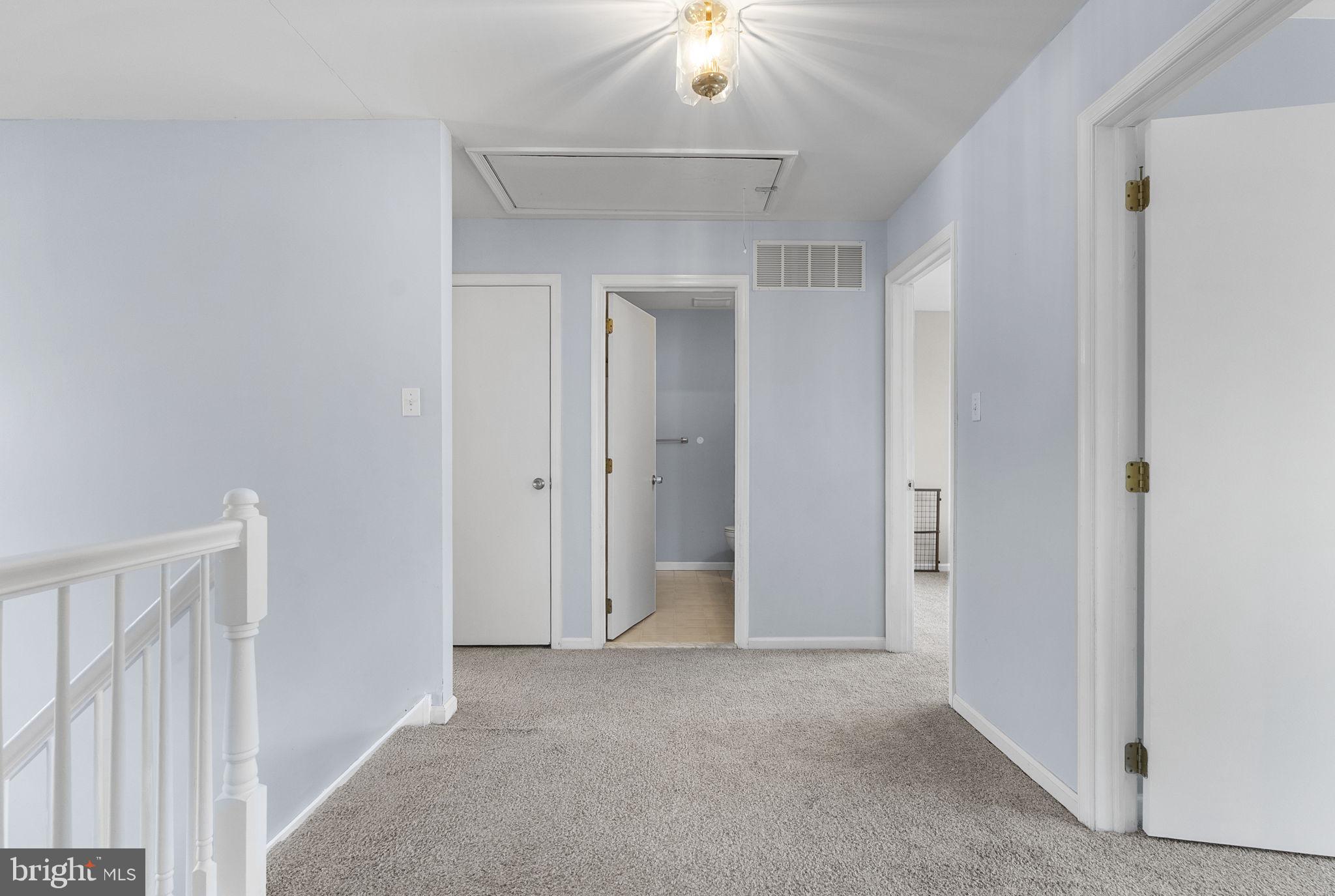 218 CRESTVIEW AVENUE