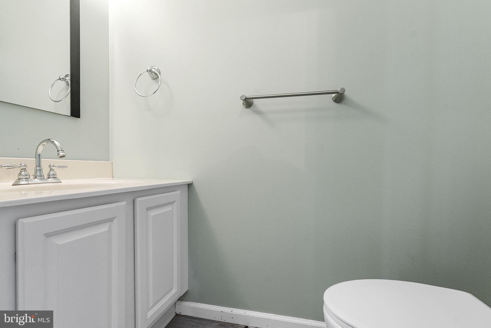 218 CRESTVIEW AVENUE