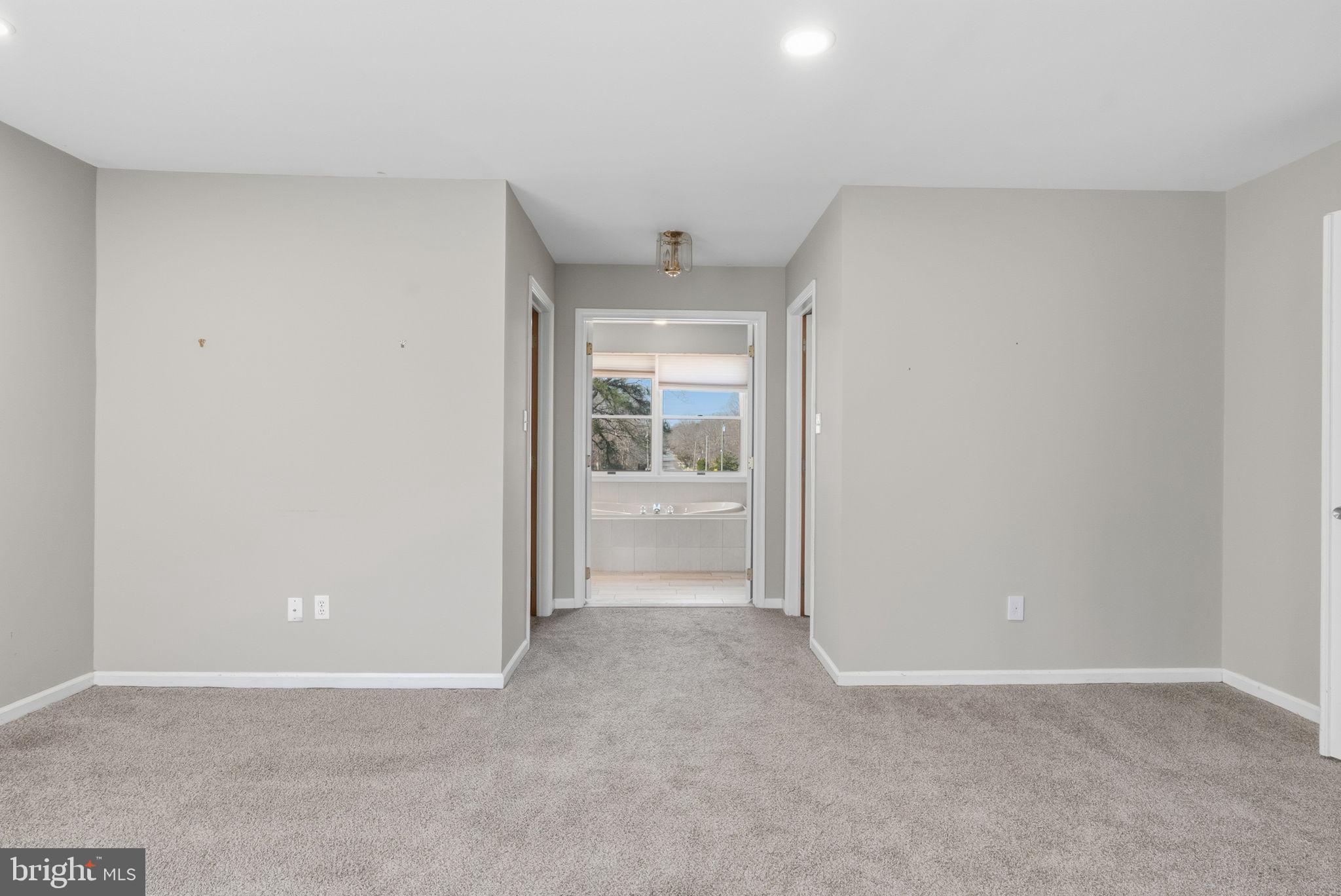 218 CRESTVIEW AVENUE