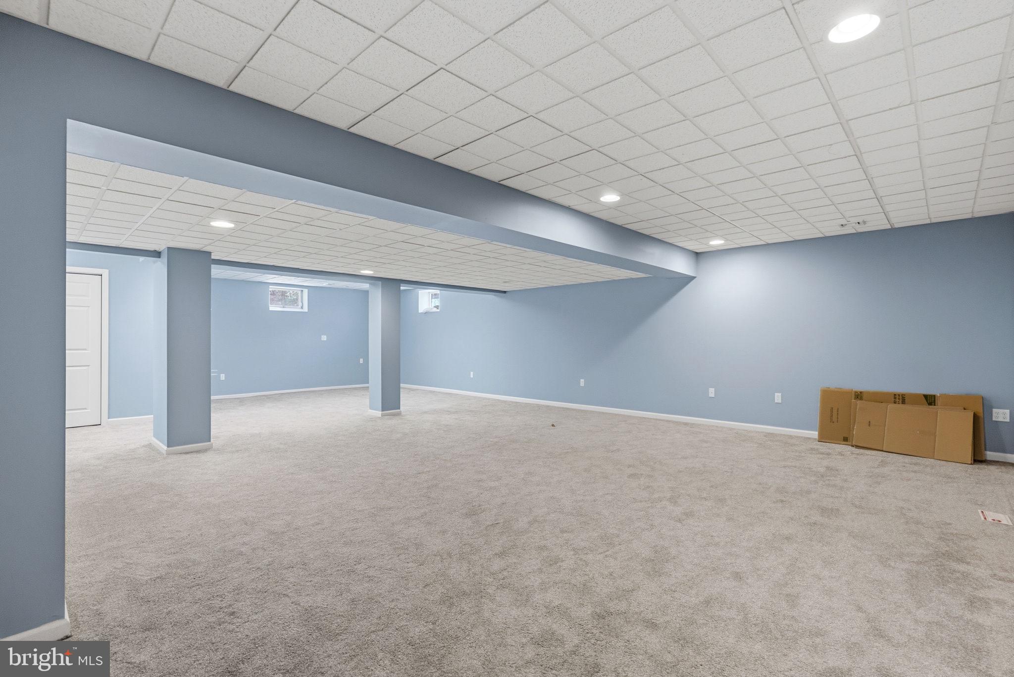 218 CRESTVIEW AVENUE