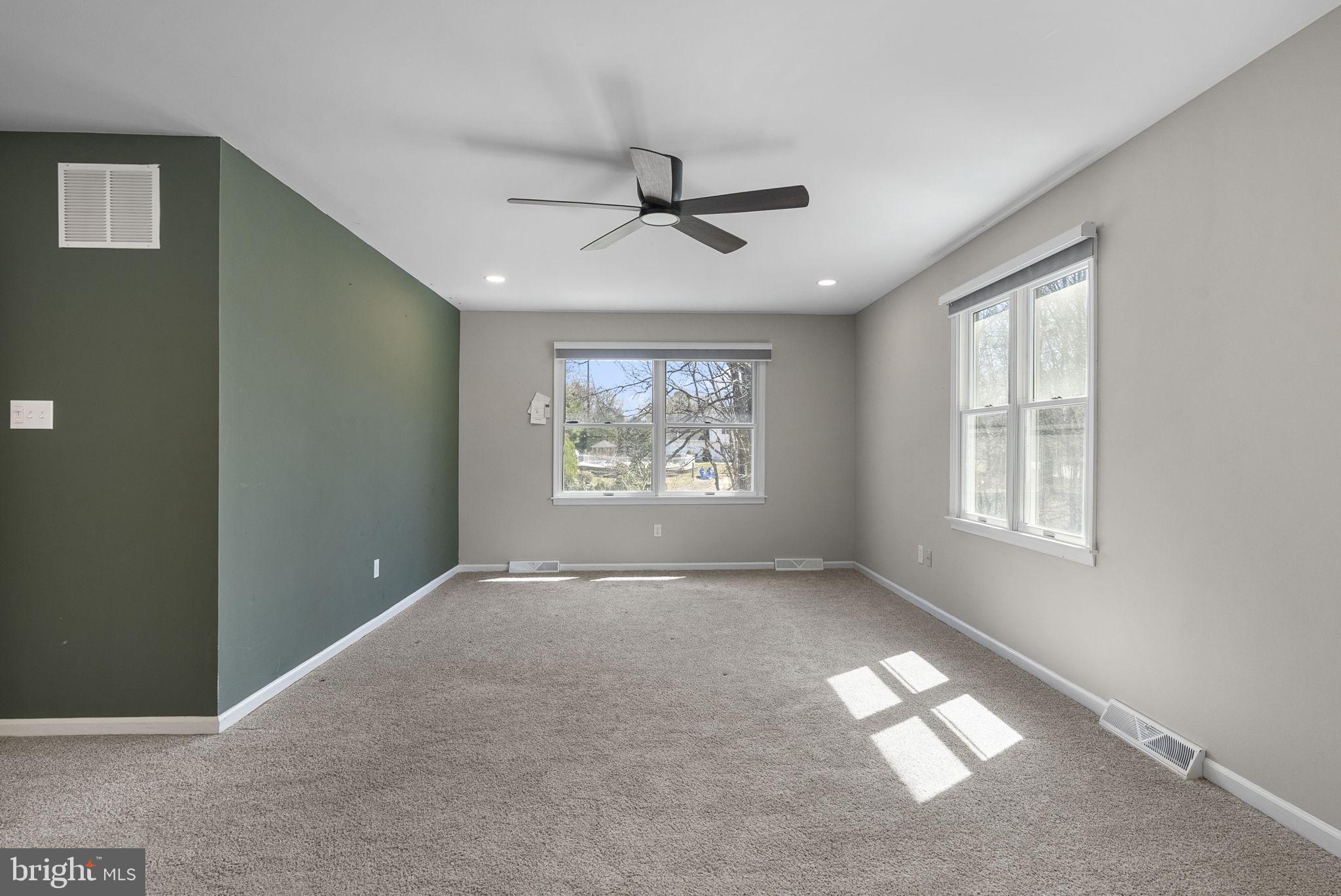 218 CRESTVIEW AVENUE