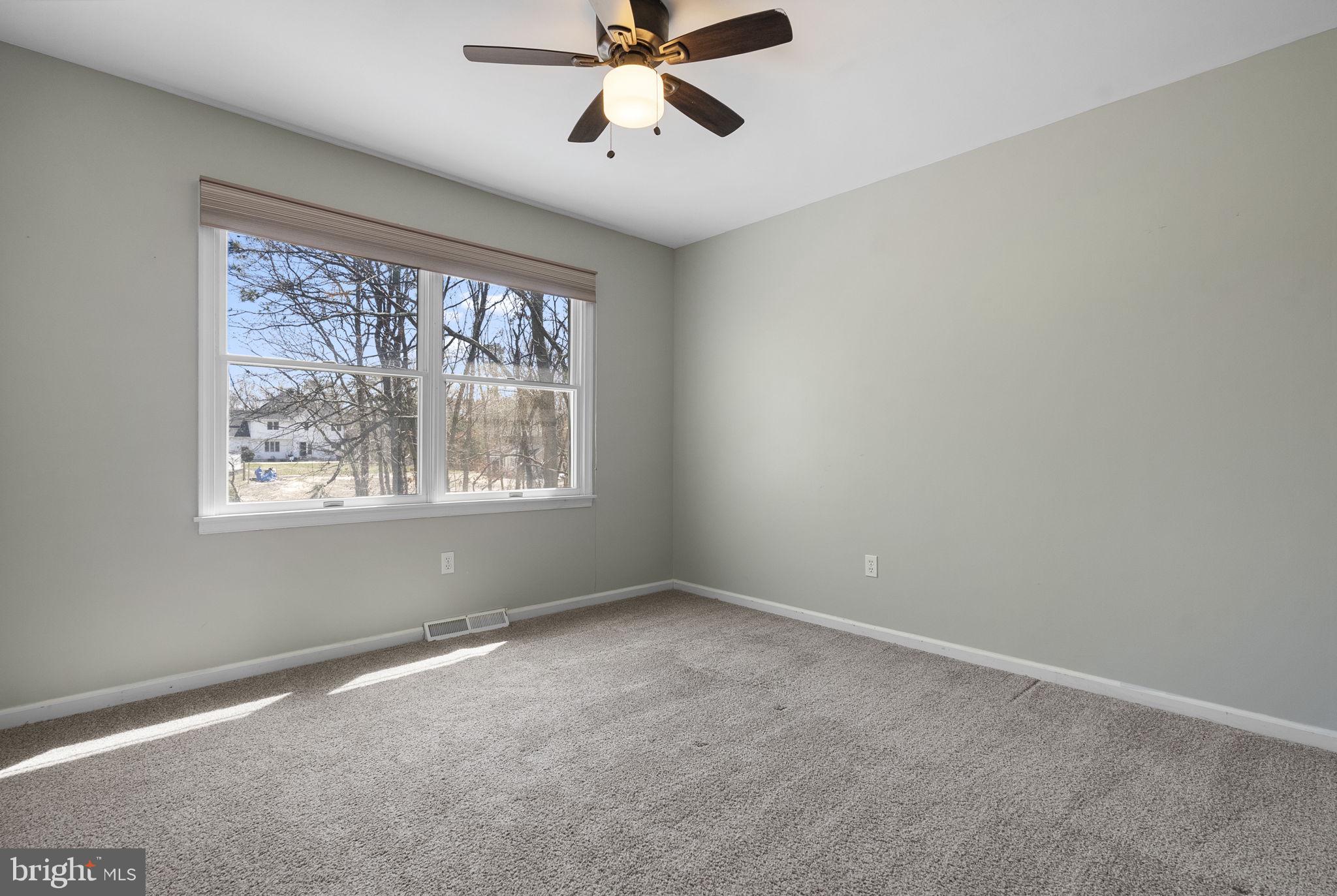 218 CRESTVIEW AVENUE