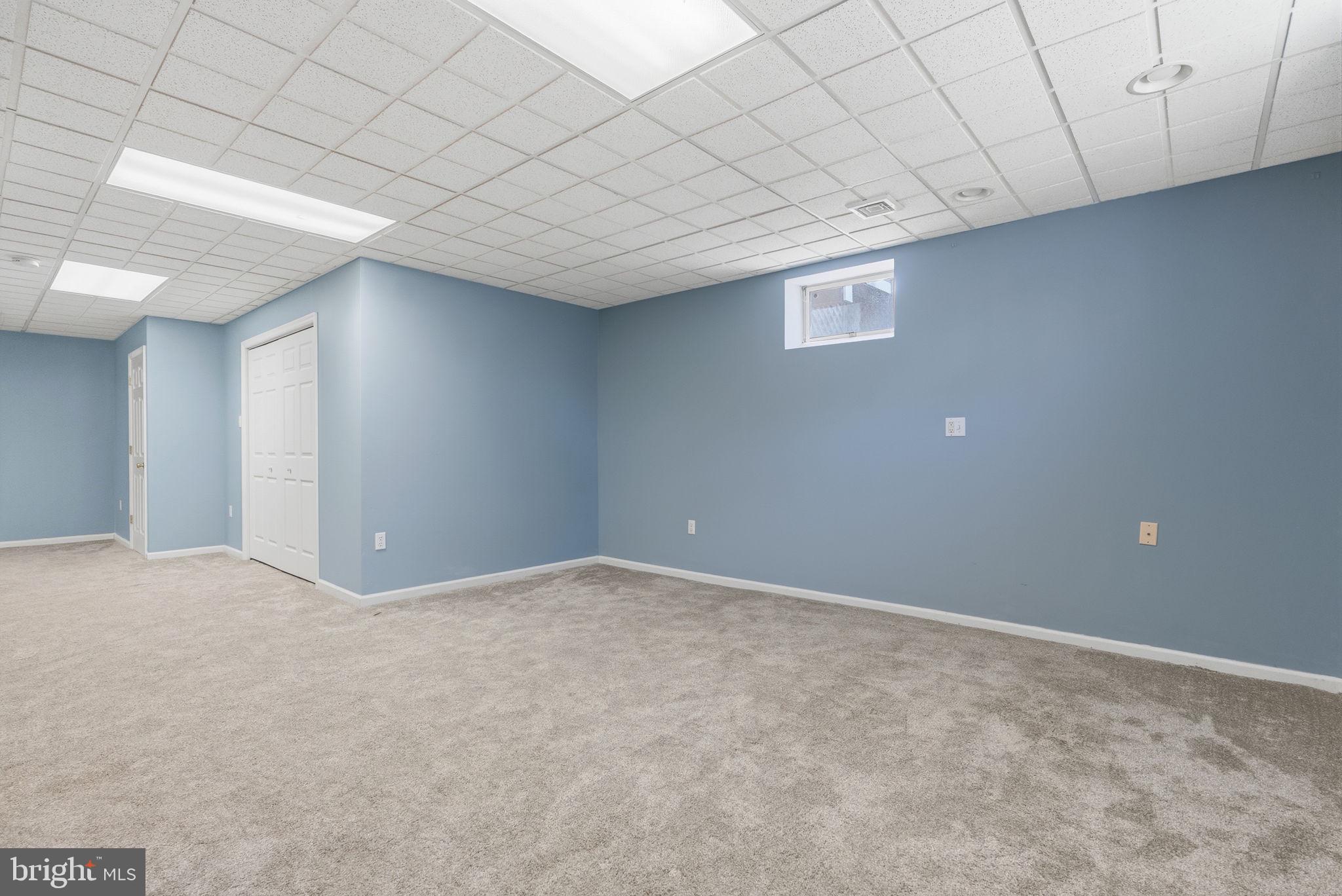 218 CRESTVIEW AVENUE