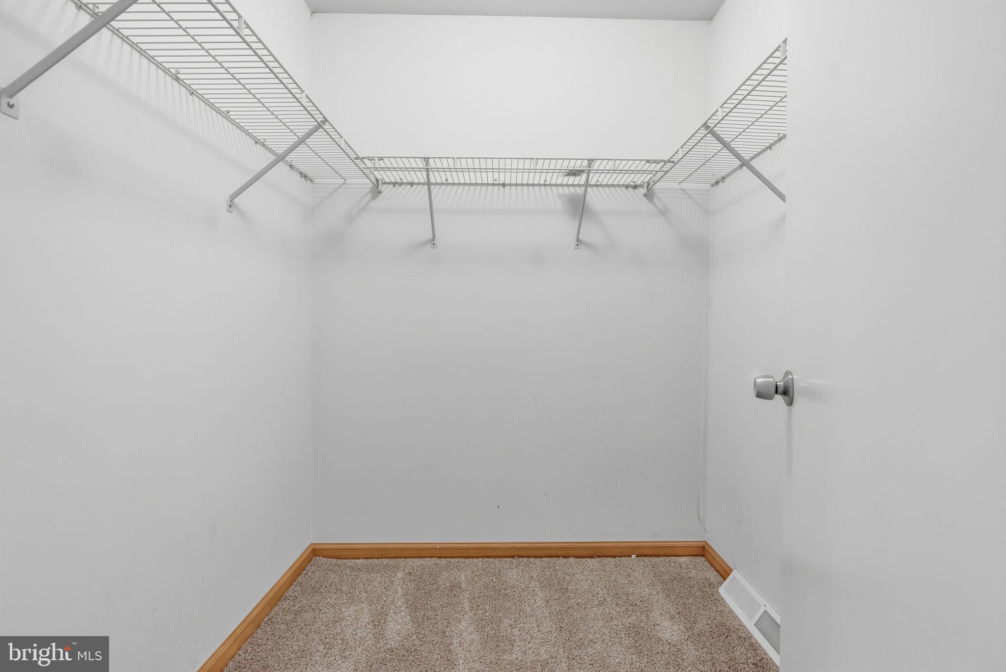 218 CRESTVIEW AVENUE