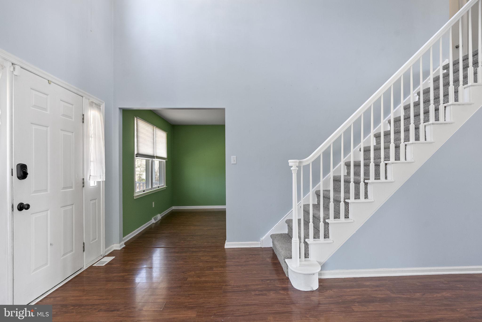 218 CRESTVIEW AVENUE