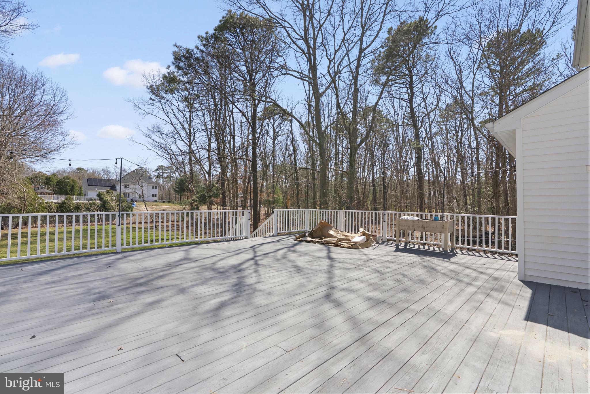 218 CRESTVIEW AVENUE