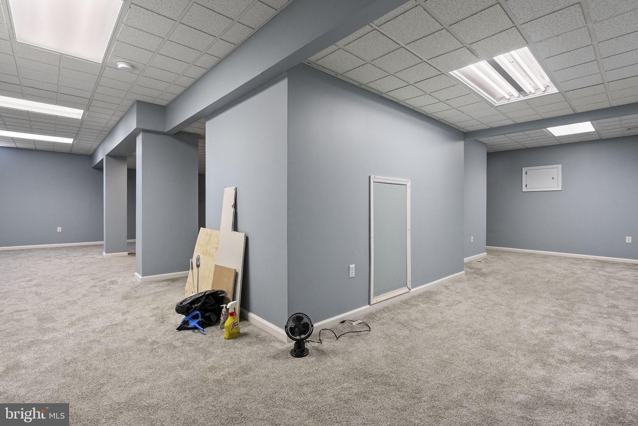 218 CRESTVIEW AVENUE