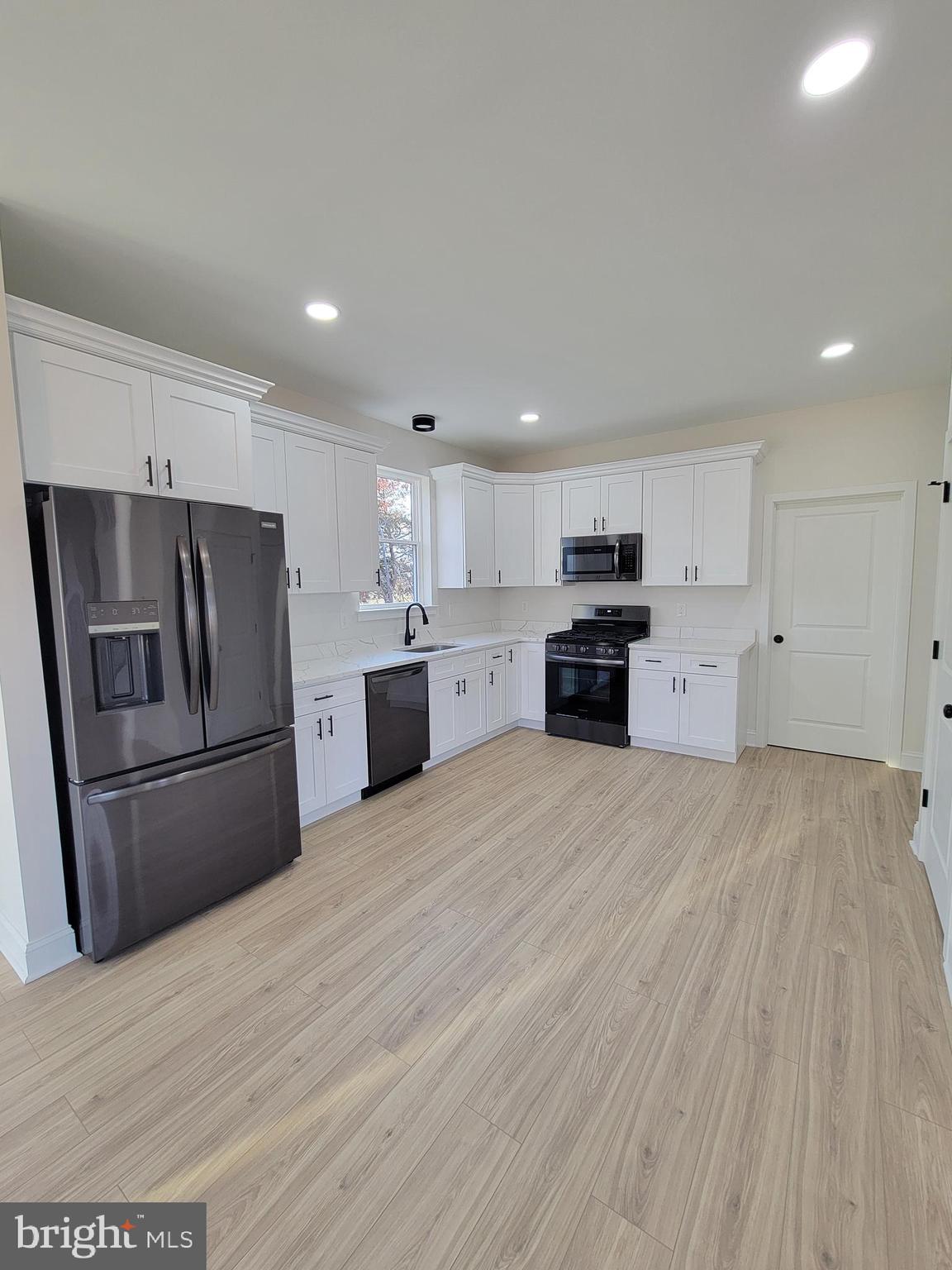 101 HEATHERWOOD DRIVE