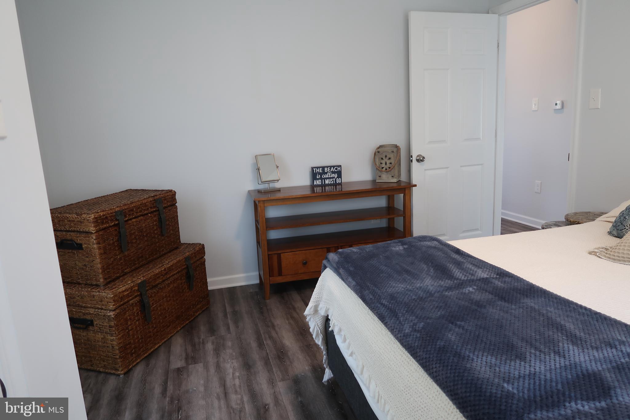 6300 WINCHESTER AVENUE 2ND FLOOR