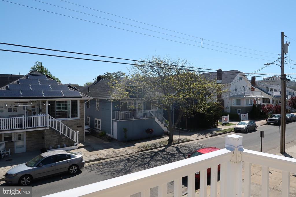 6300 WINCHESTER AVENUE 2ND FLOOR