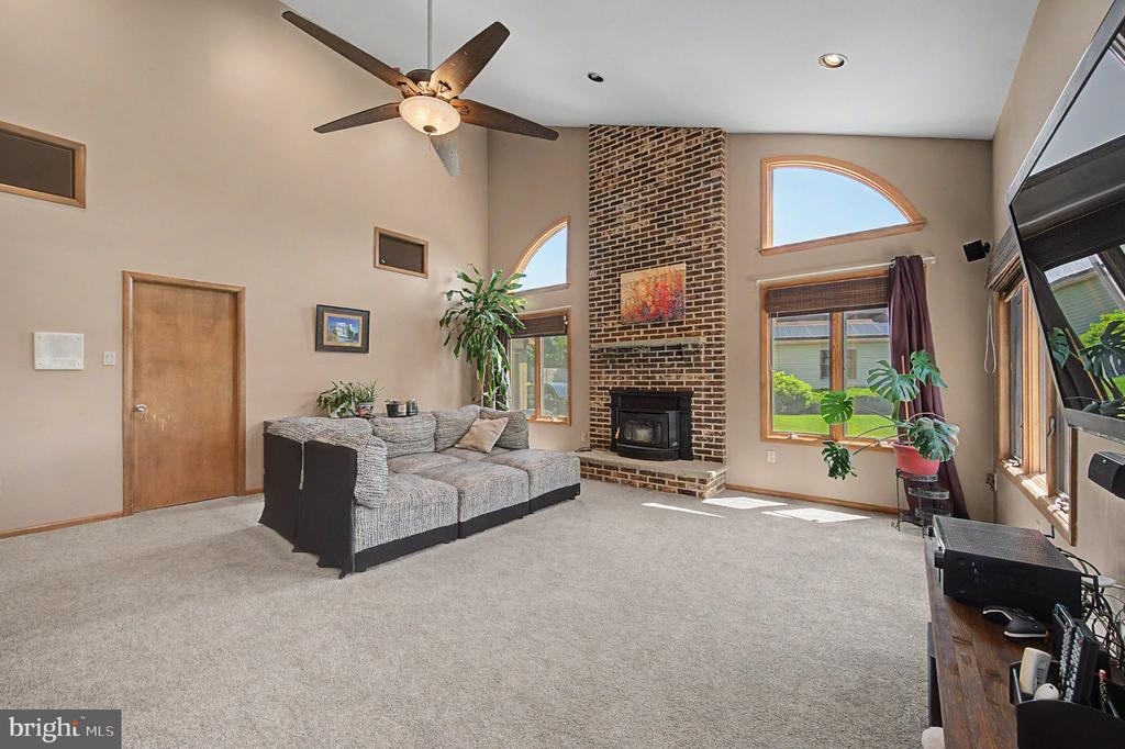 9 SEAGARDEN DRIVE