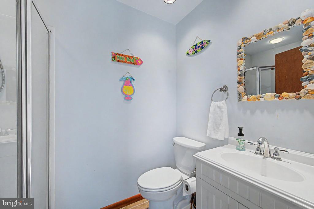 9 SEAGARDEN DRIVE