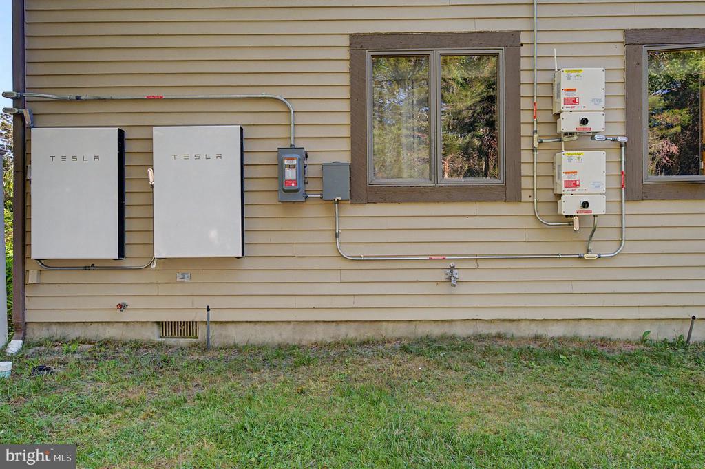 9 SEAGARDEN DRIVE