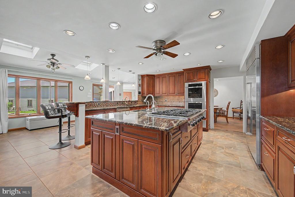9 SEAGARDEN DRIVE