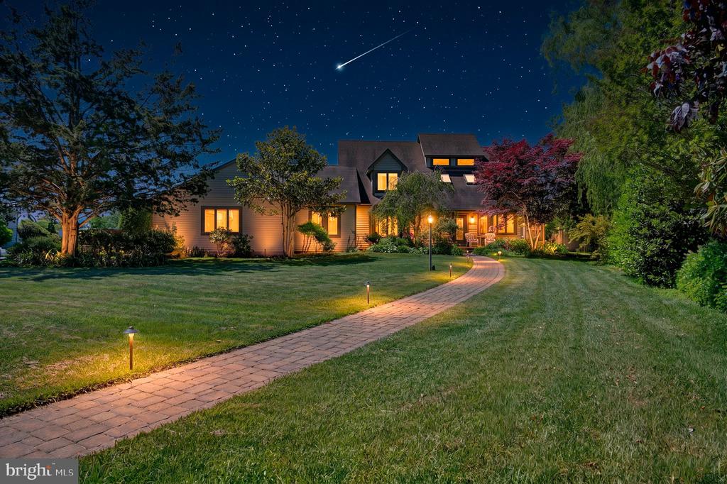 9 SEAGARDEN DRIVE