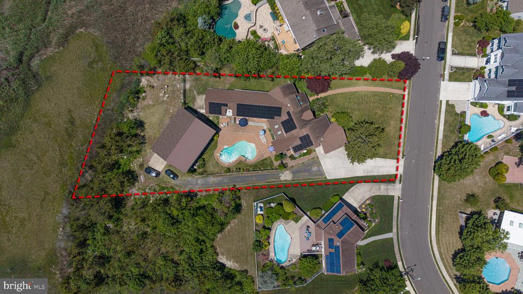9 SEAGARDEN DRIVE