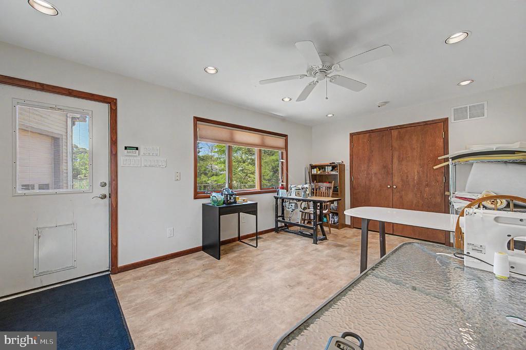 9 SEAGARDEN DRIVE