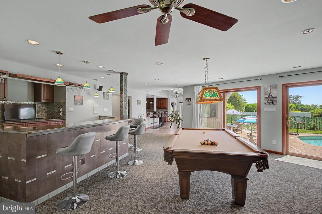 9 SEAGARDEN DRIVE