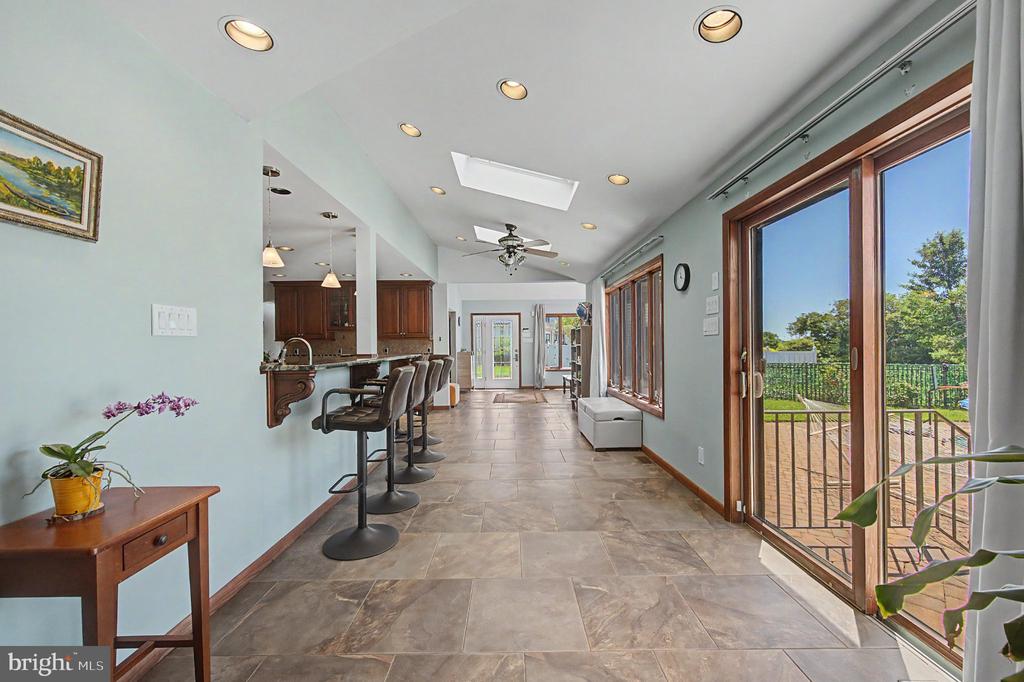 9 SEAGARDEN DRIVE