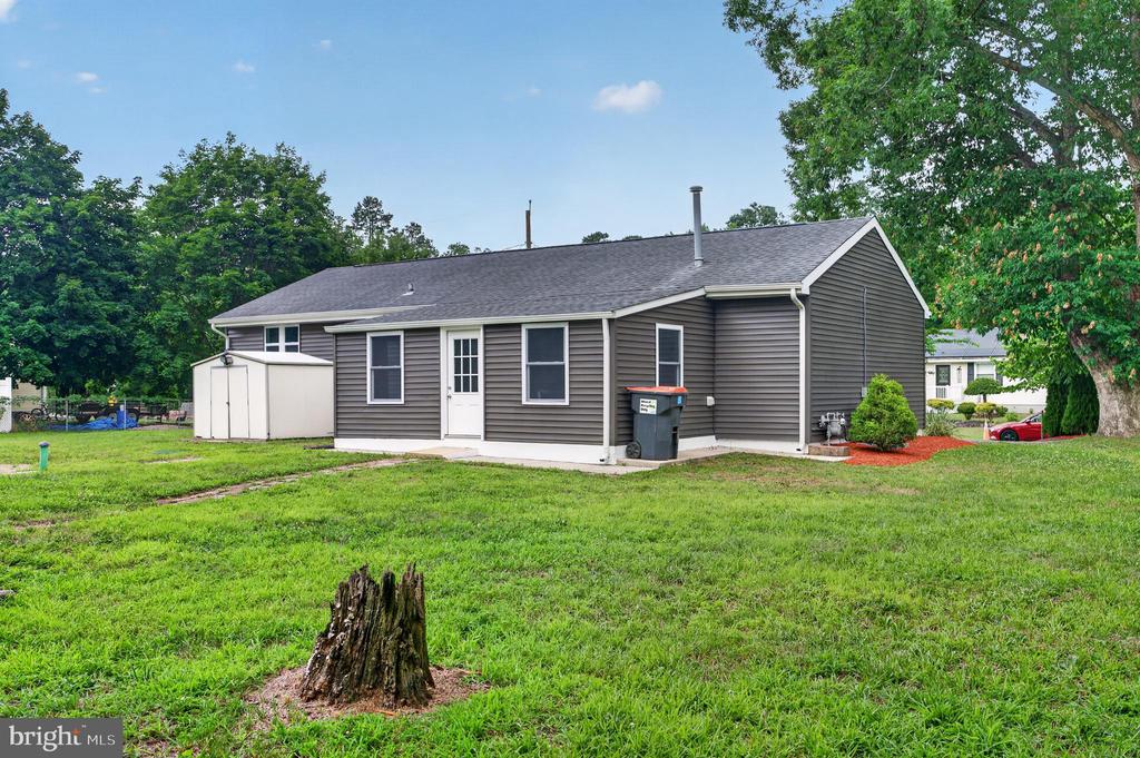 4138 W ADAMS CIRCLE
