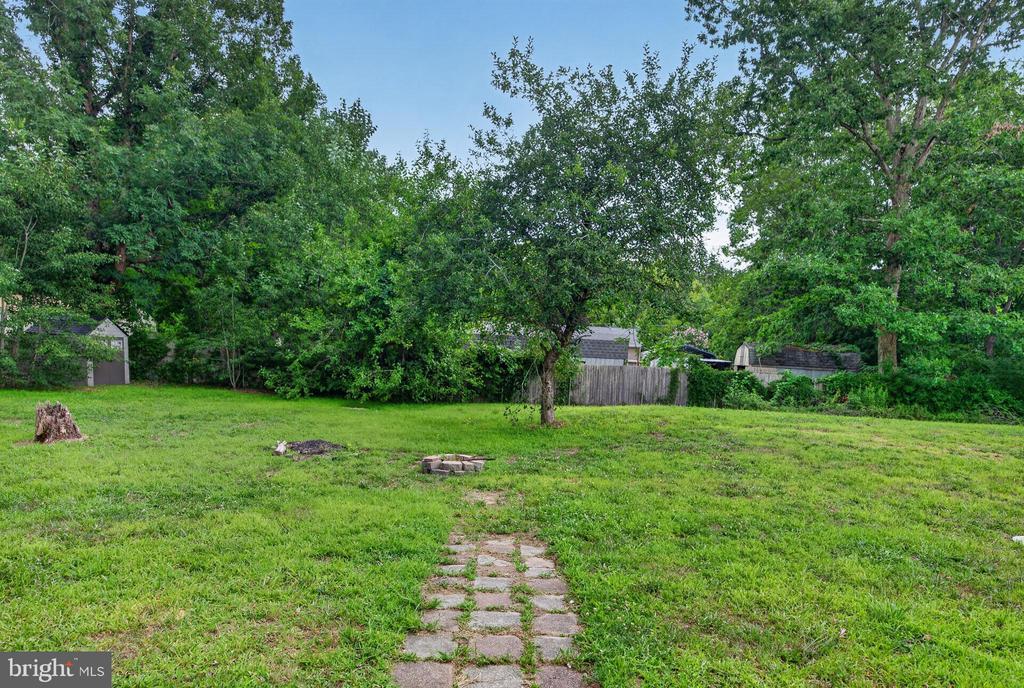 4138 W ADAMS CIRCLE