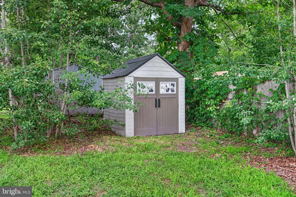 4138 W ADAMS CIRCLE