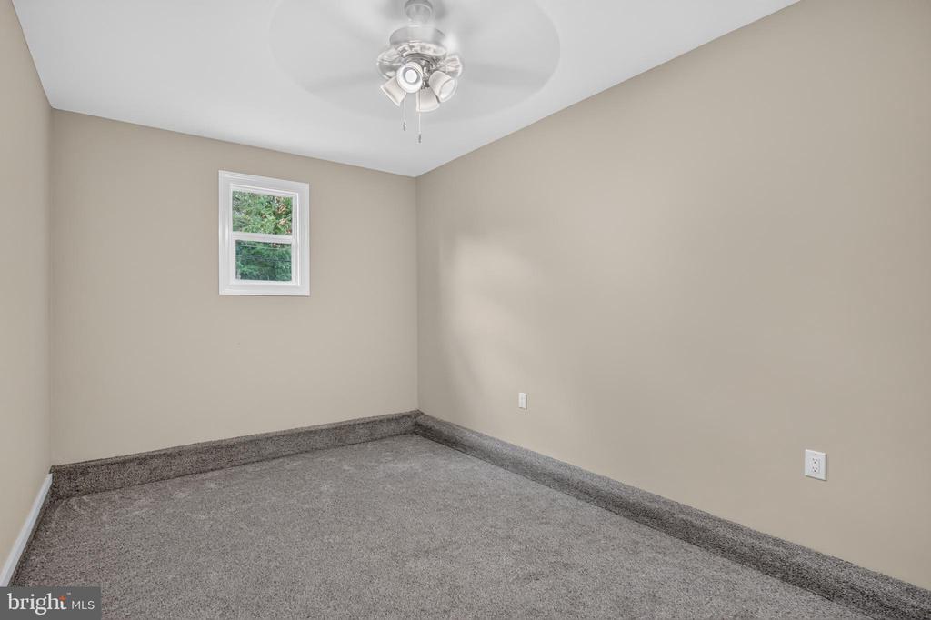 4138 W ADAMS CIRCLE