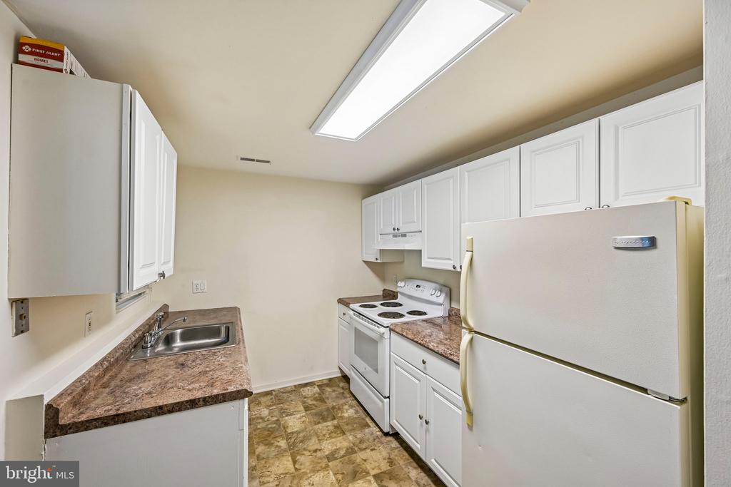 178 MEADOW RDG