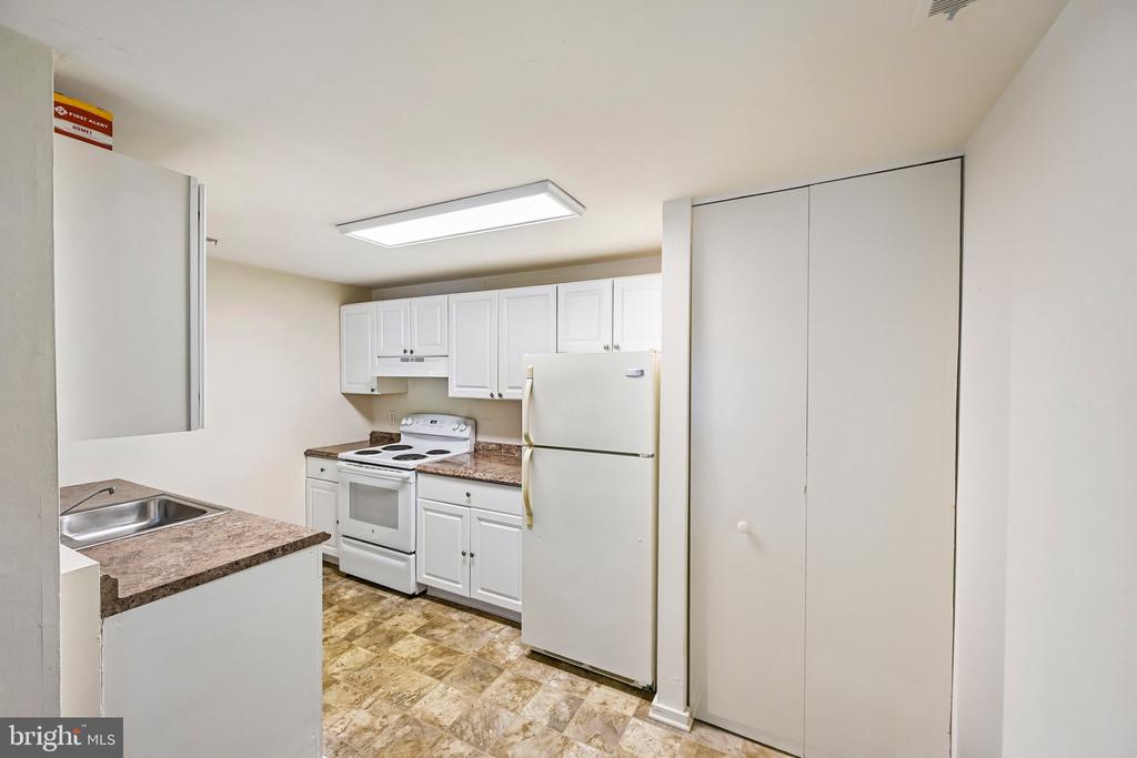 178 MEADOW RDG