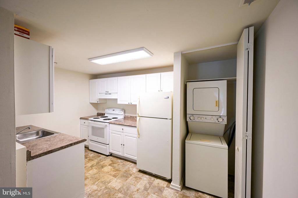 178 MEADOW RDG