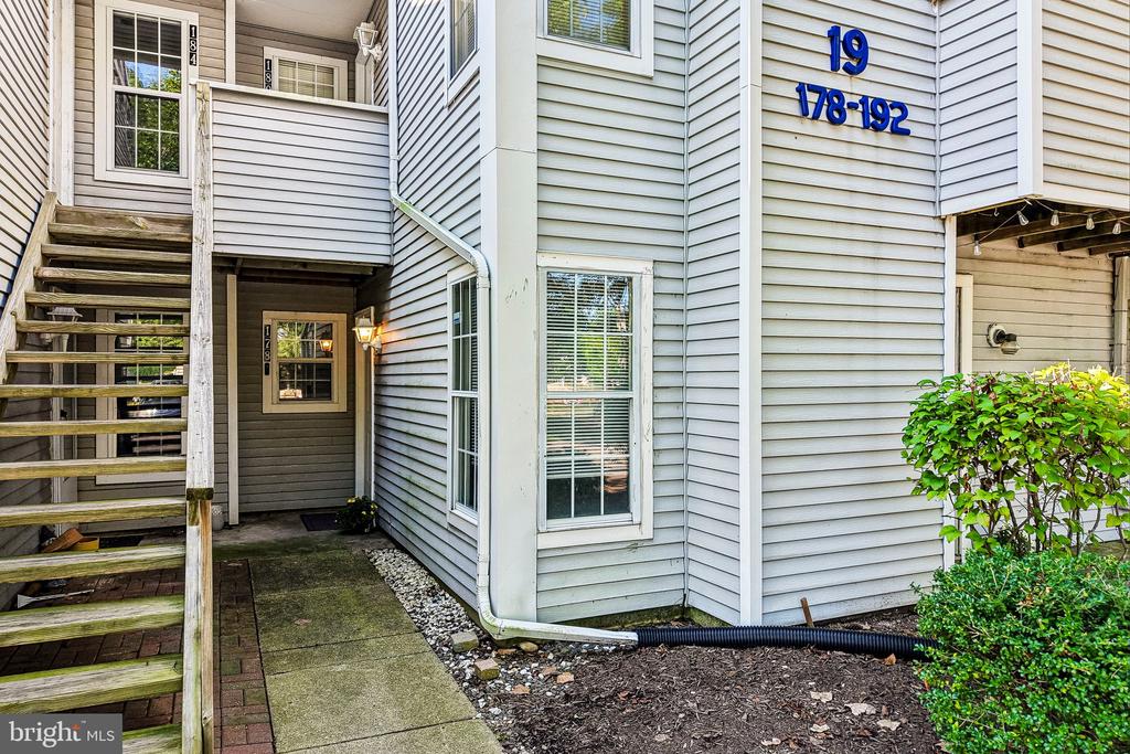 178 MEADOW RDG