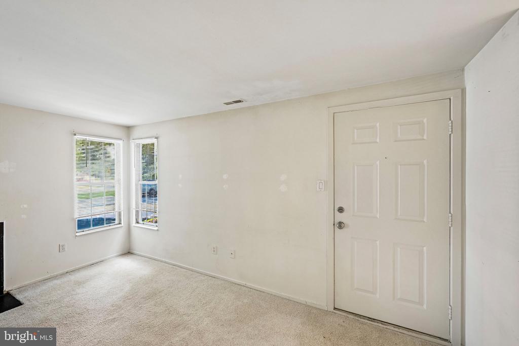 178 MEADOW RDG