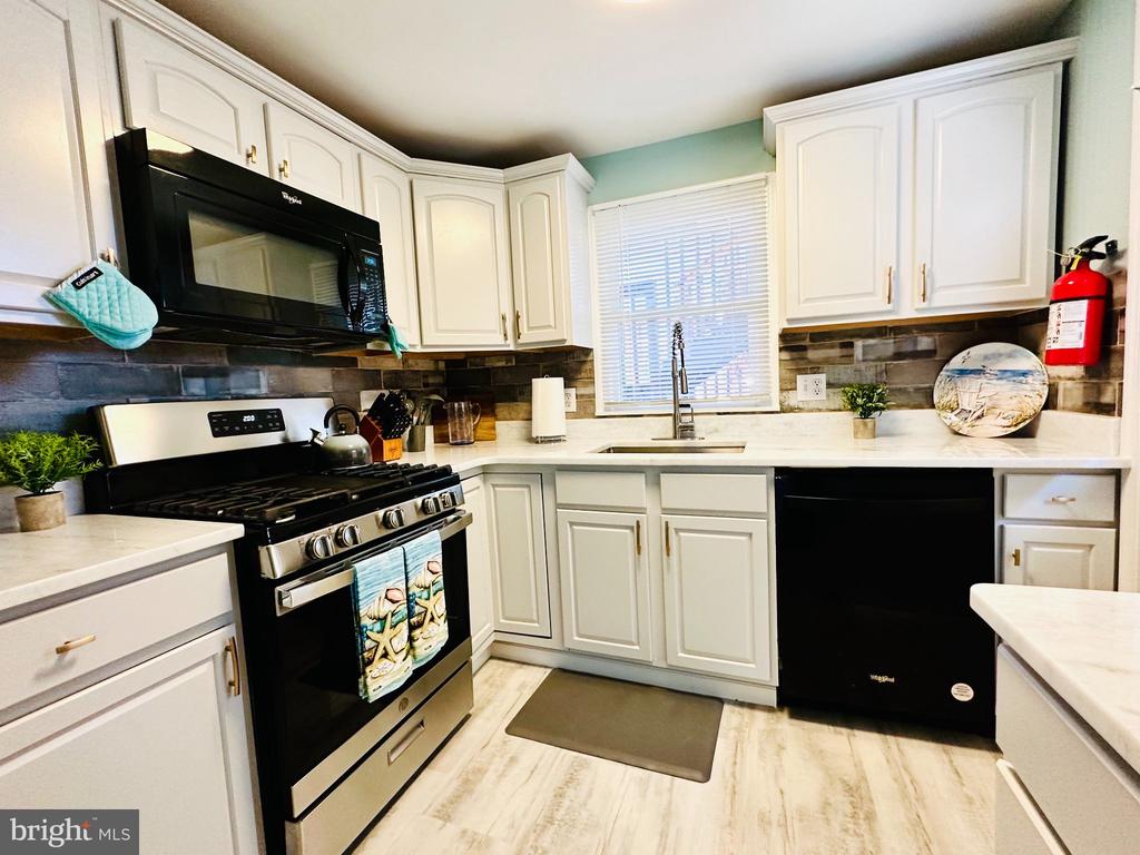 205 3RD STREET S