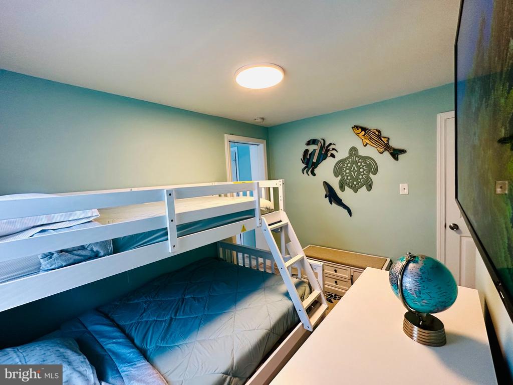 205 3RD STREET S