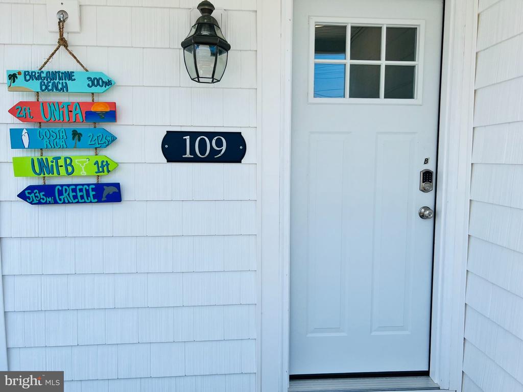 109 10TH STREET N