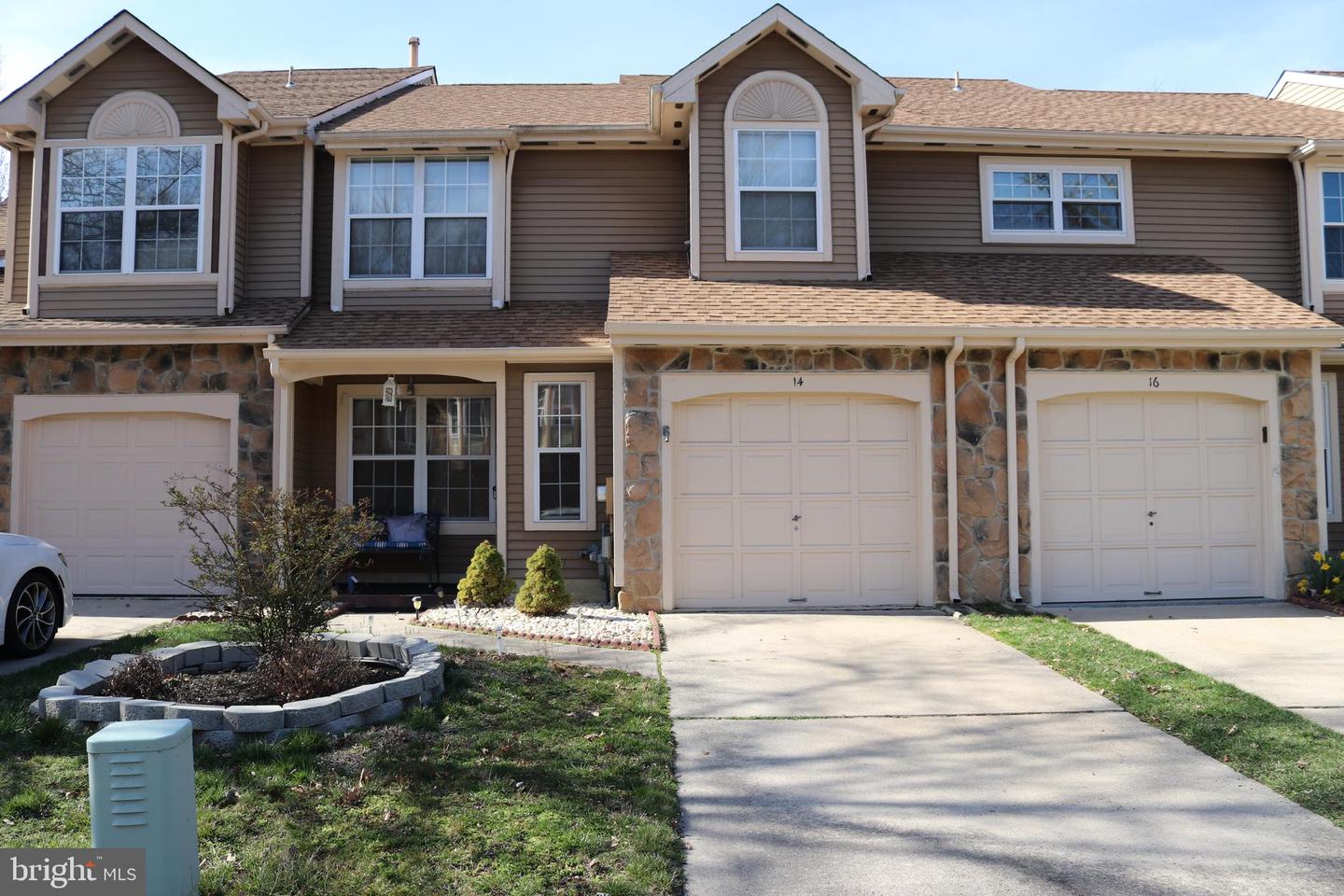 14 Lavister DRIVE