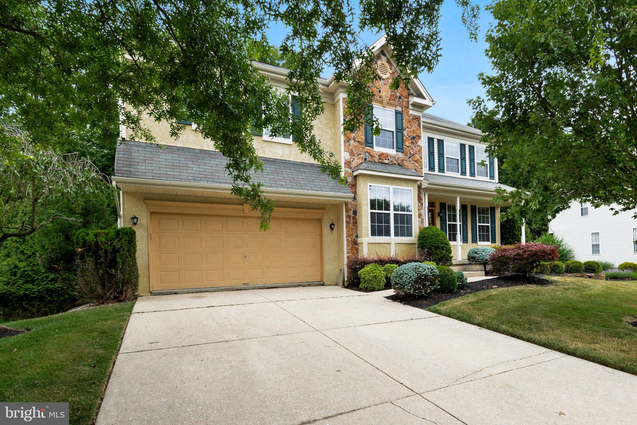 5 Chateau CIRCLE