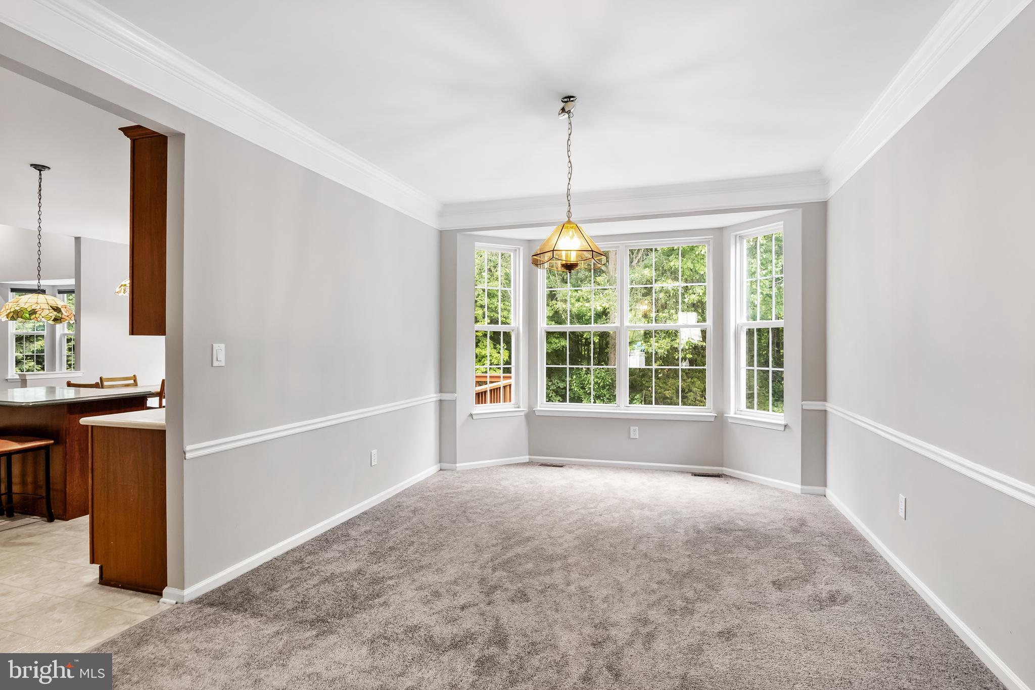 5 Chateau CIRCLE
