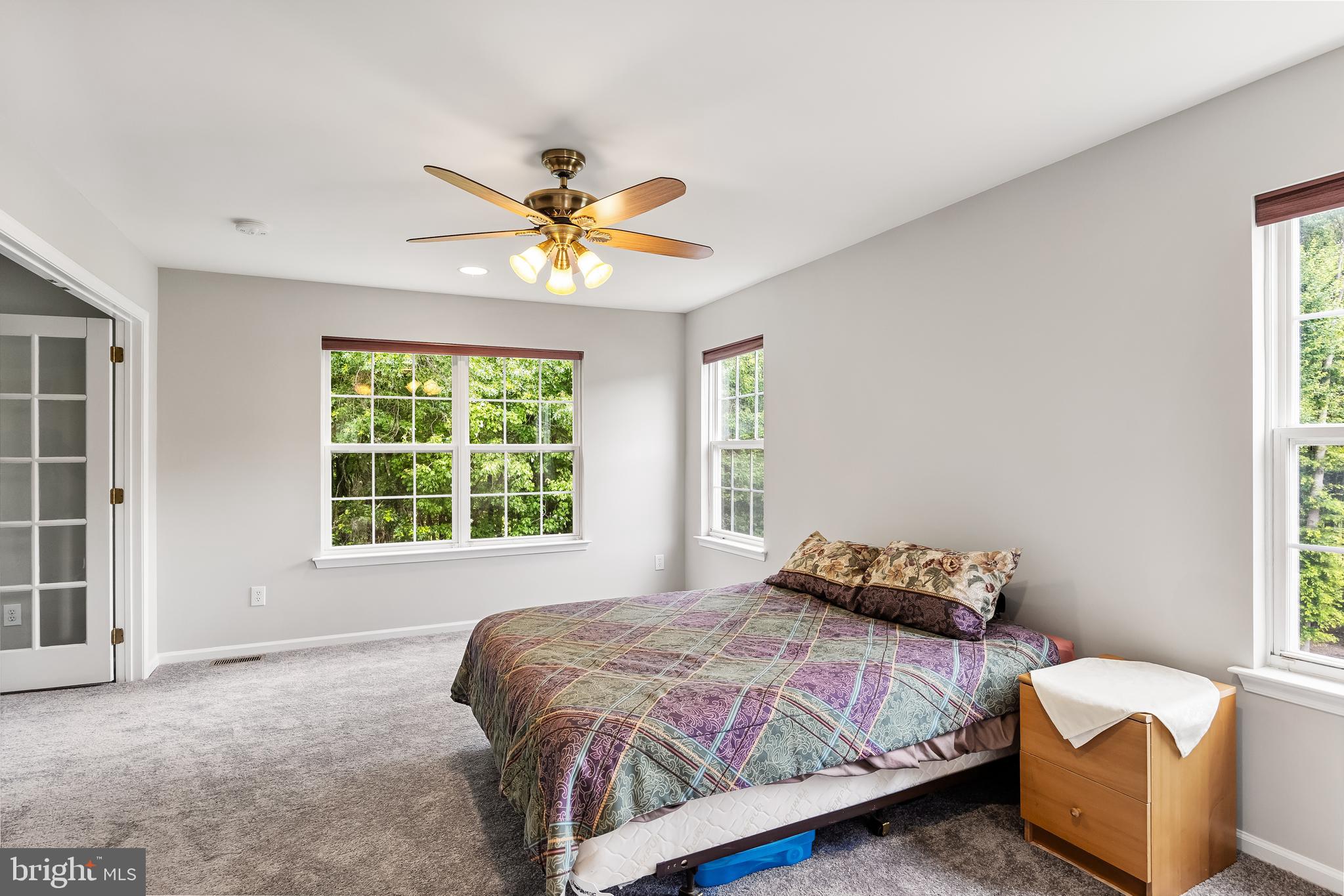 5 Chateau CIRCLE