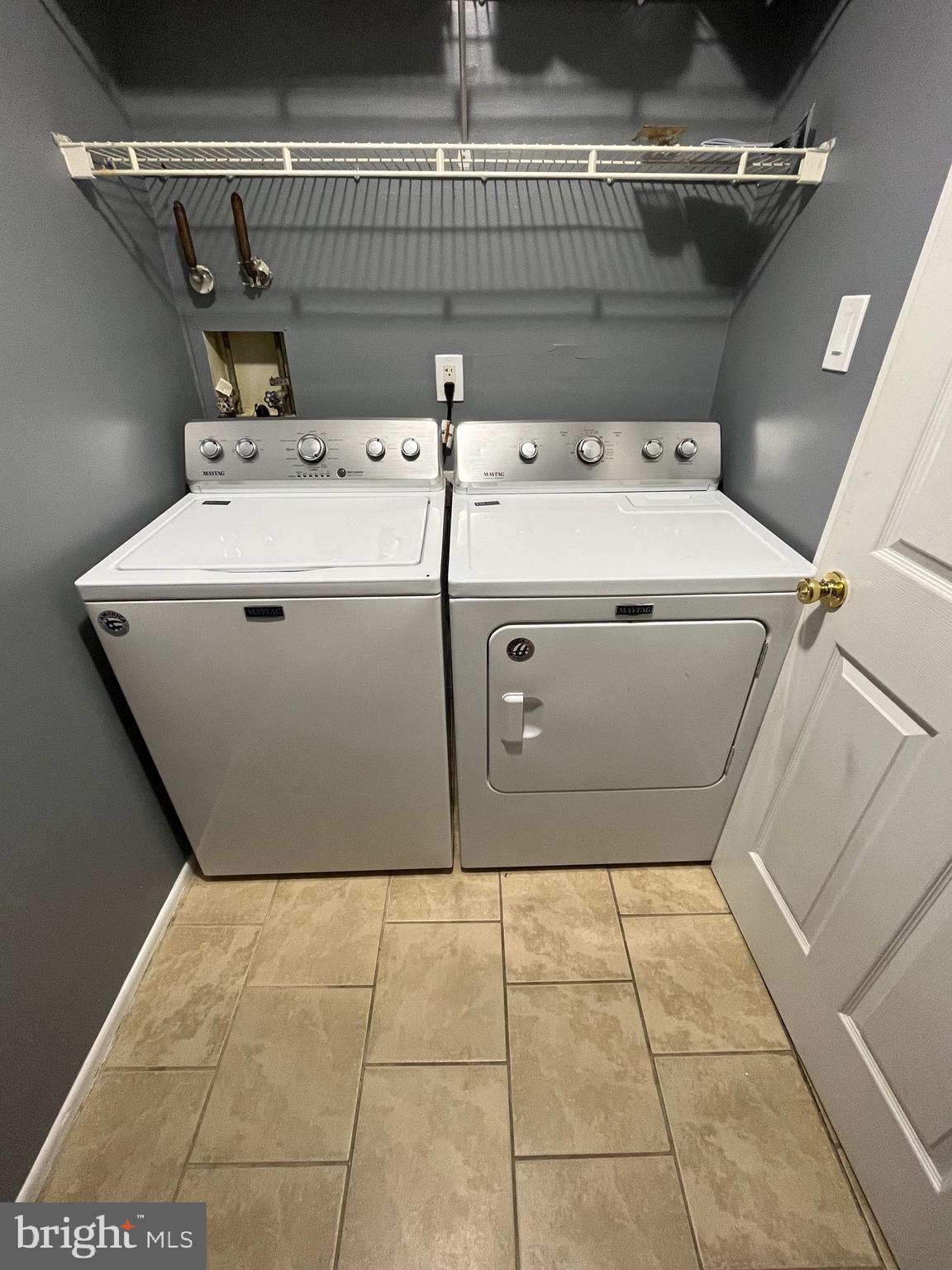 1614 Woodhollow DRIVE