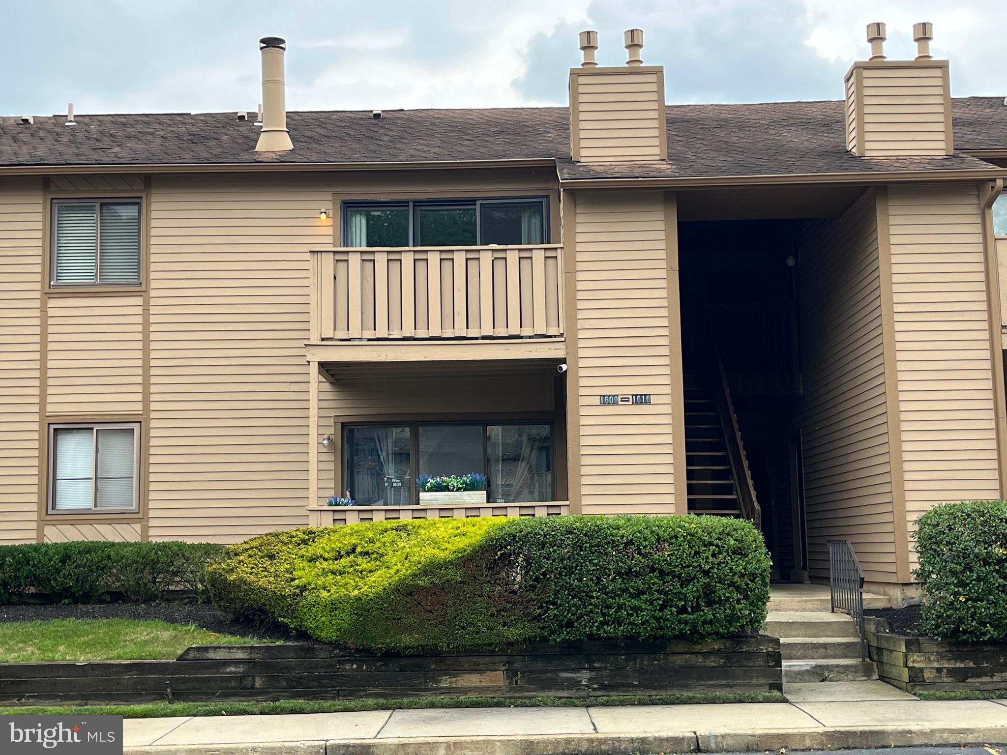 1614 Woodhollow DRIVE