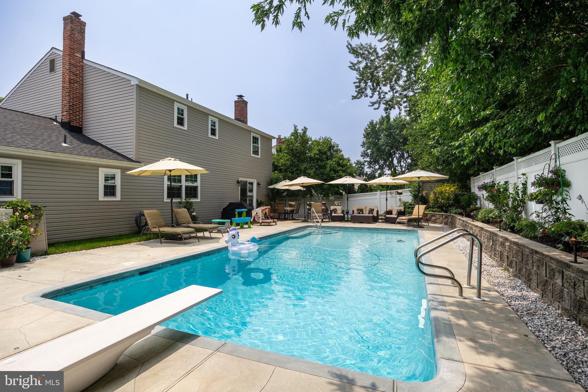 10 Verona ROAD
