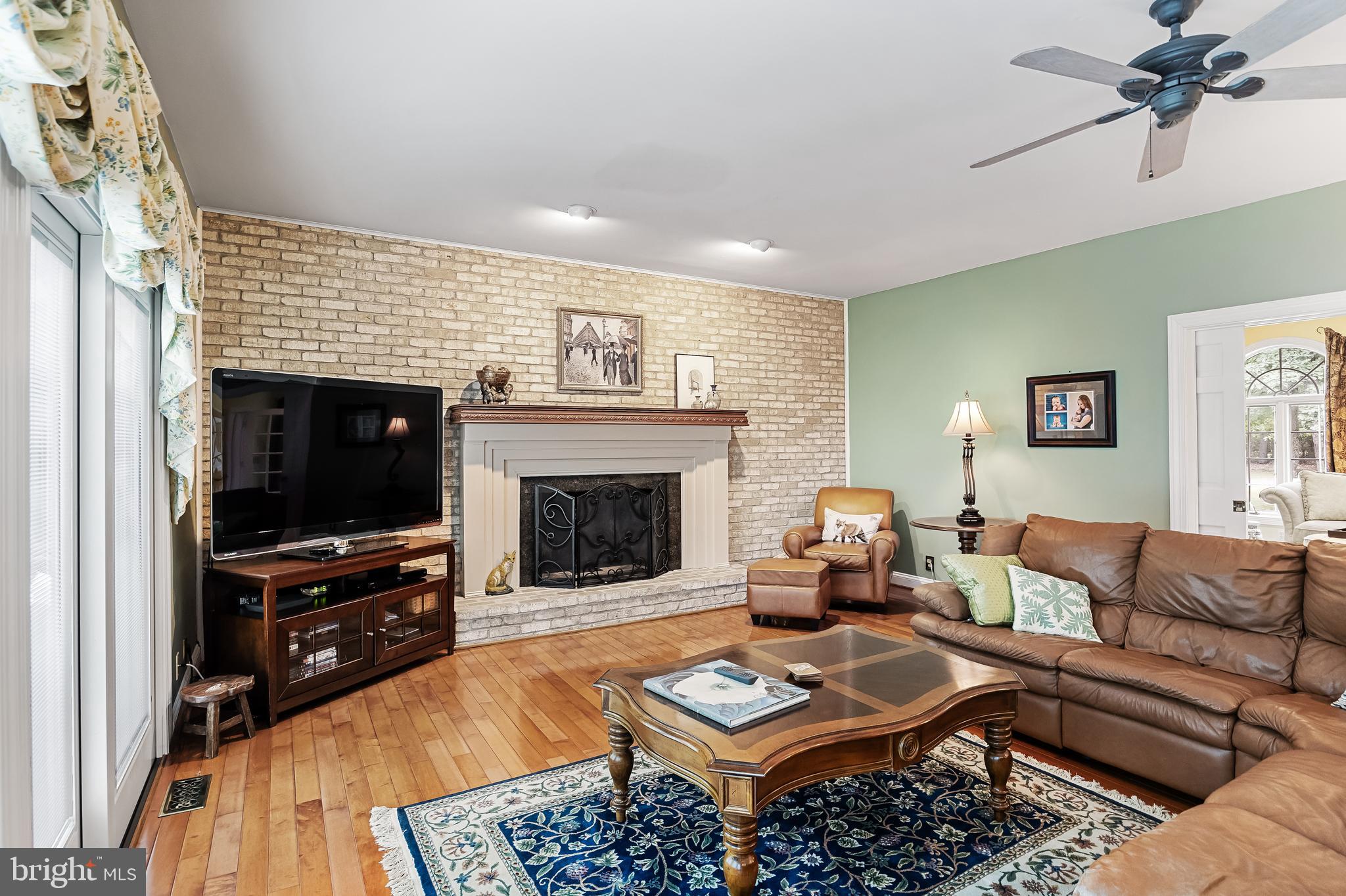 38 Fox Hill DRIVE
